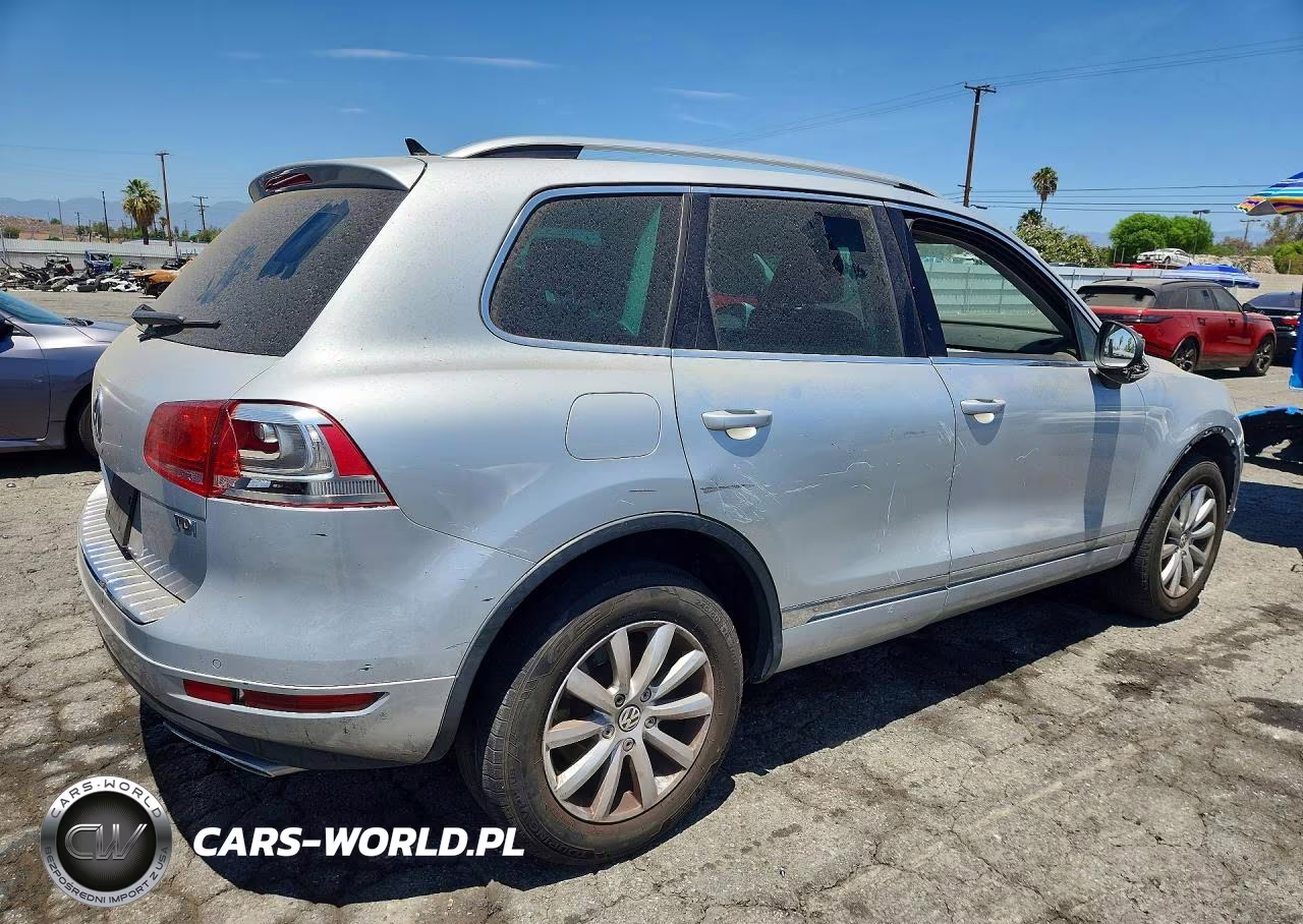 2012 Volkswagen Touareg V6 Tdi VIN:WVGFK9BPXCD004486 - 3
