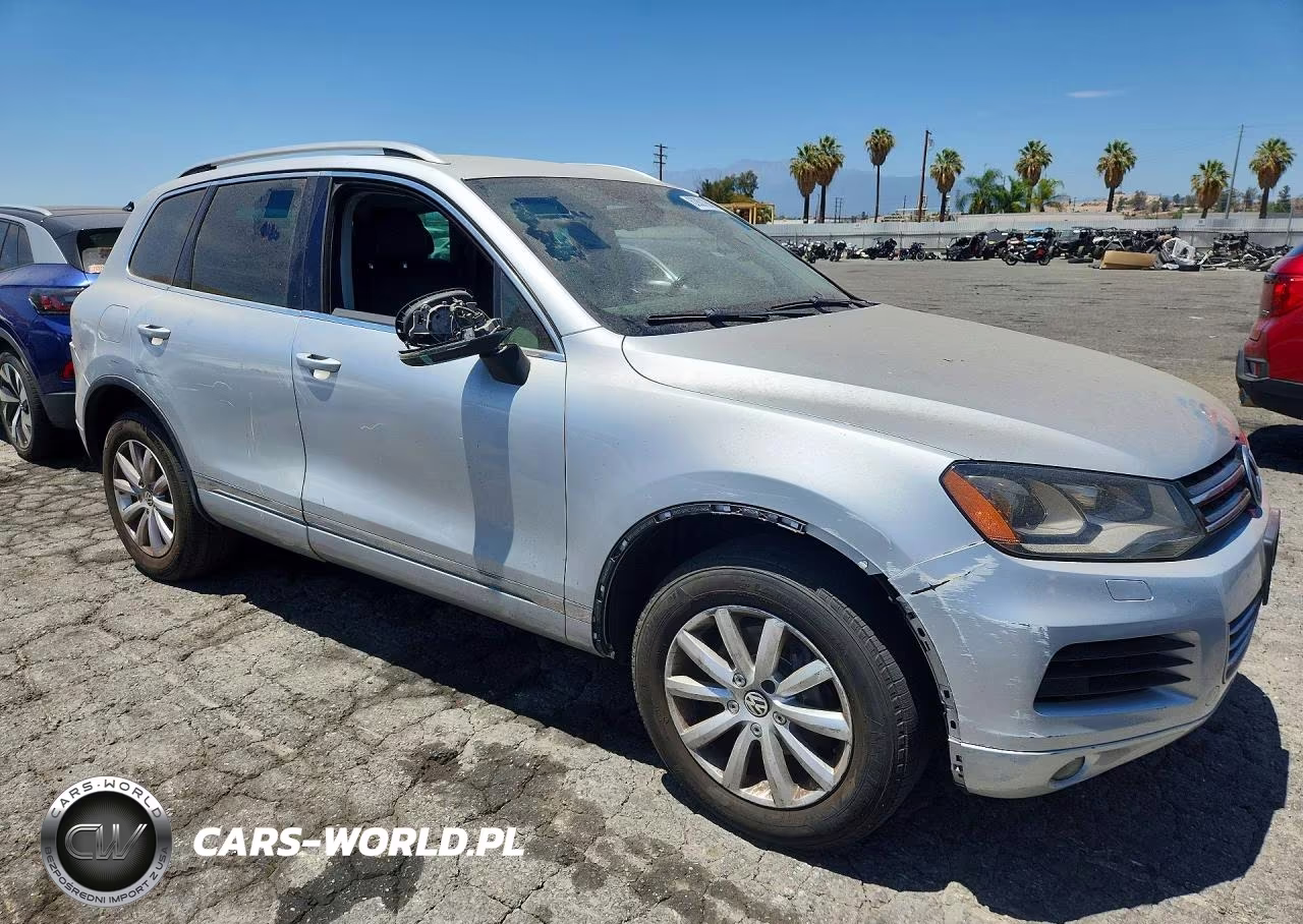 2012 Volkswagen Touareg V6 Tdi VIN:WVGFK9BPXCD004486 - 4