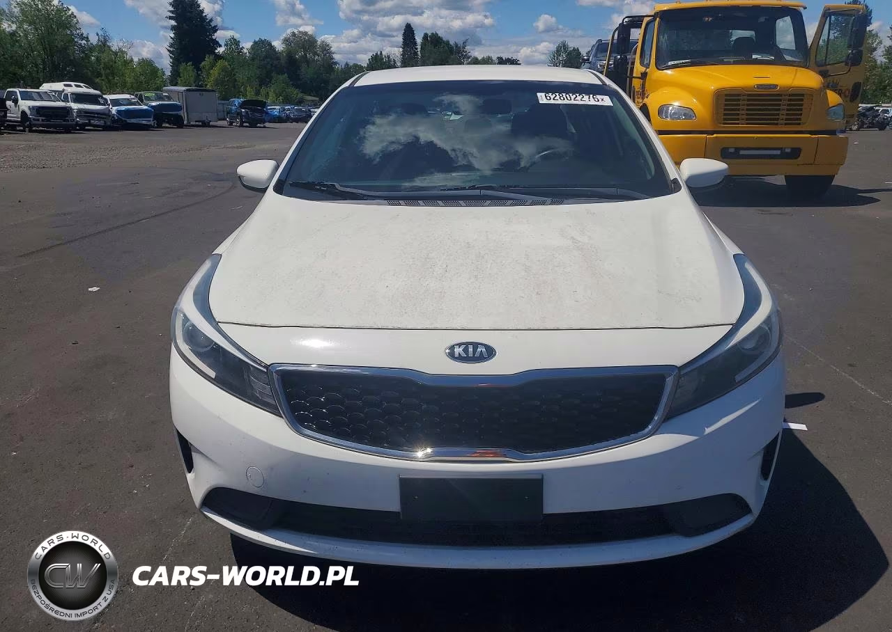 2018 Kia Forte Lx VIN:3KPFK4A77JE178763 - 5