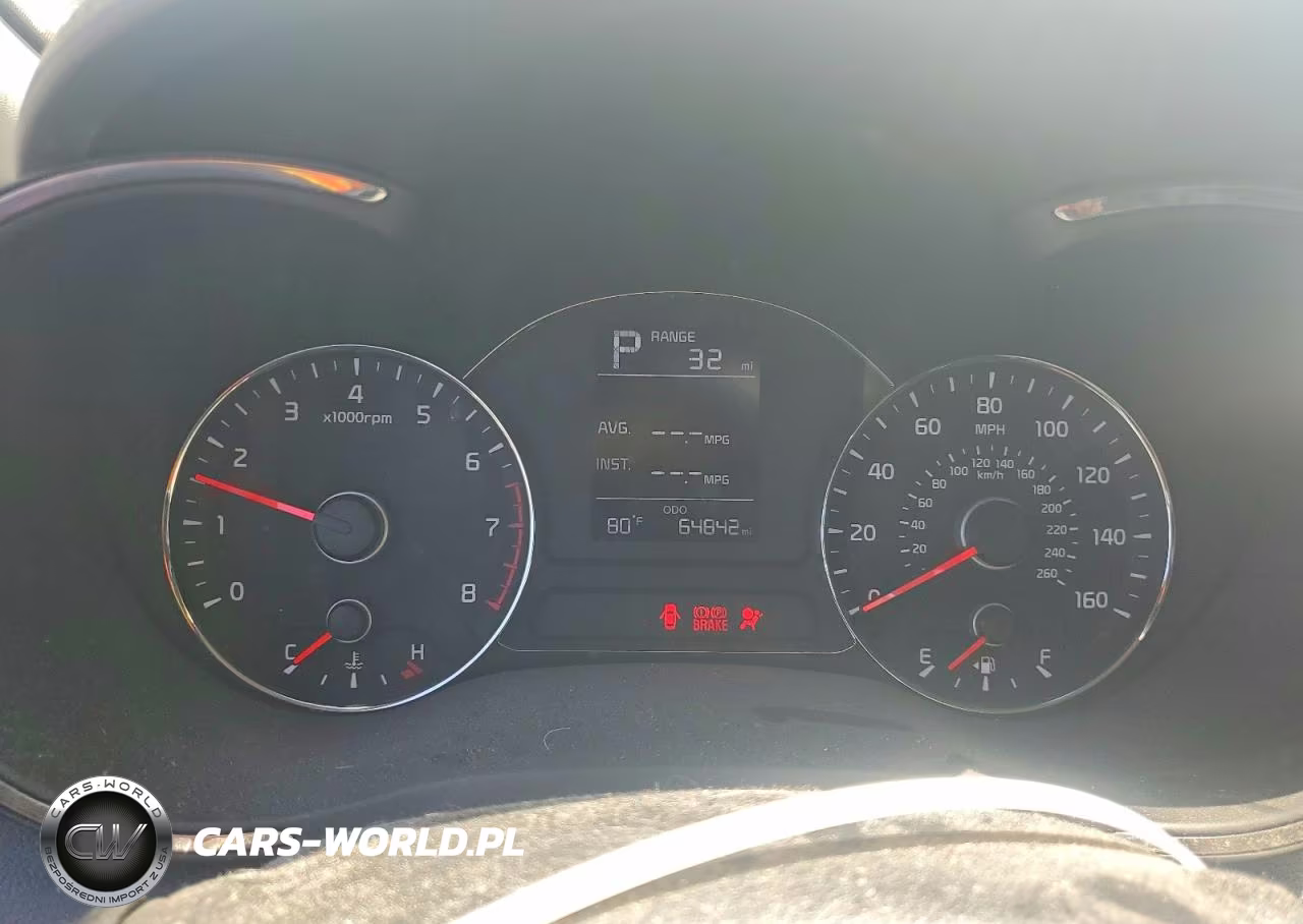 2018 Kia Forte Lx VIN:3KPFK4A77JE178763 - 9