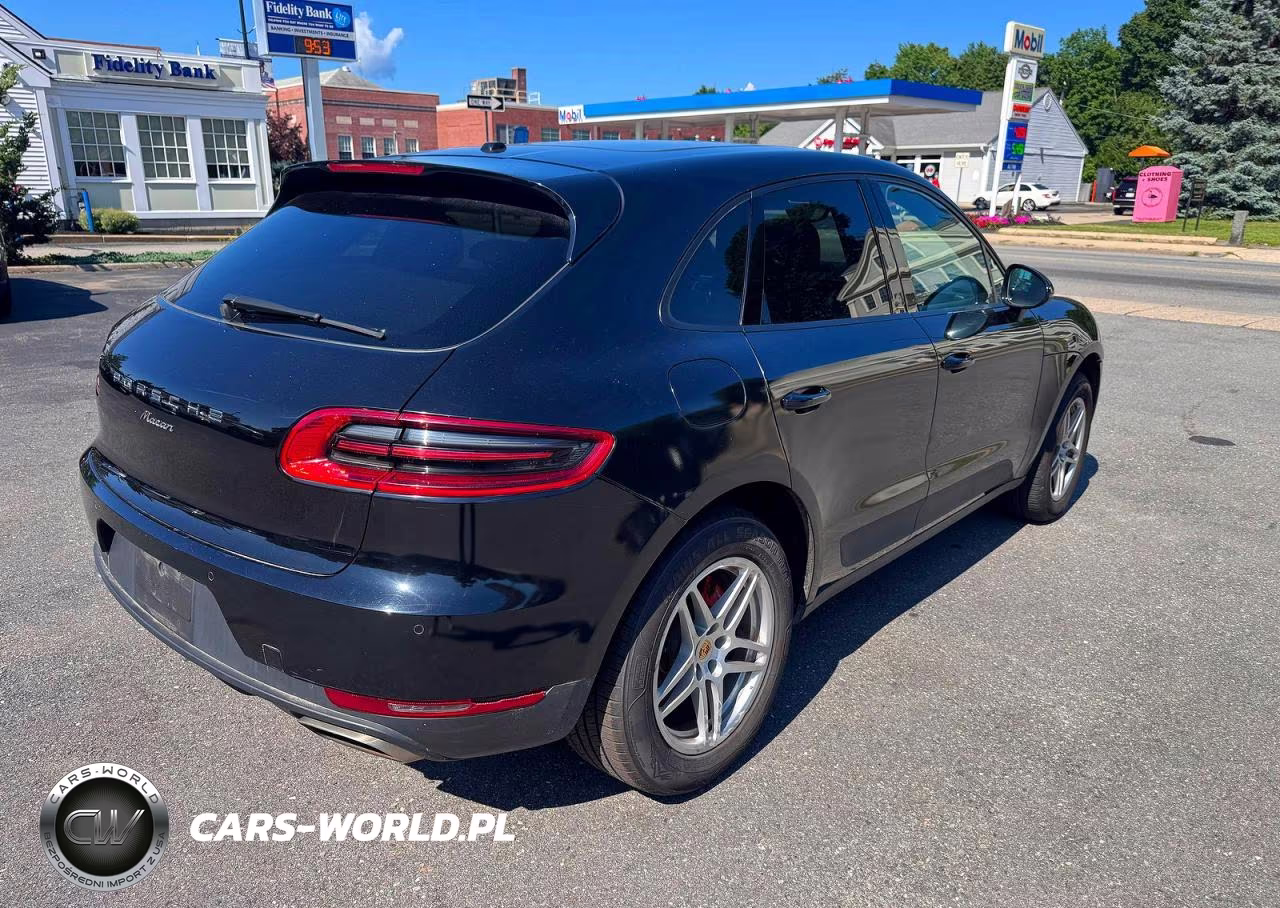 2017 Porsche Macan VIN:WP1AA2A52HLB03856 - 4
