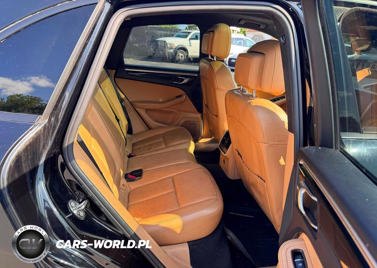 2017 Porsche Macan VIN:WP1AA2A52HLB03856 - 6