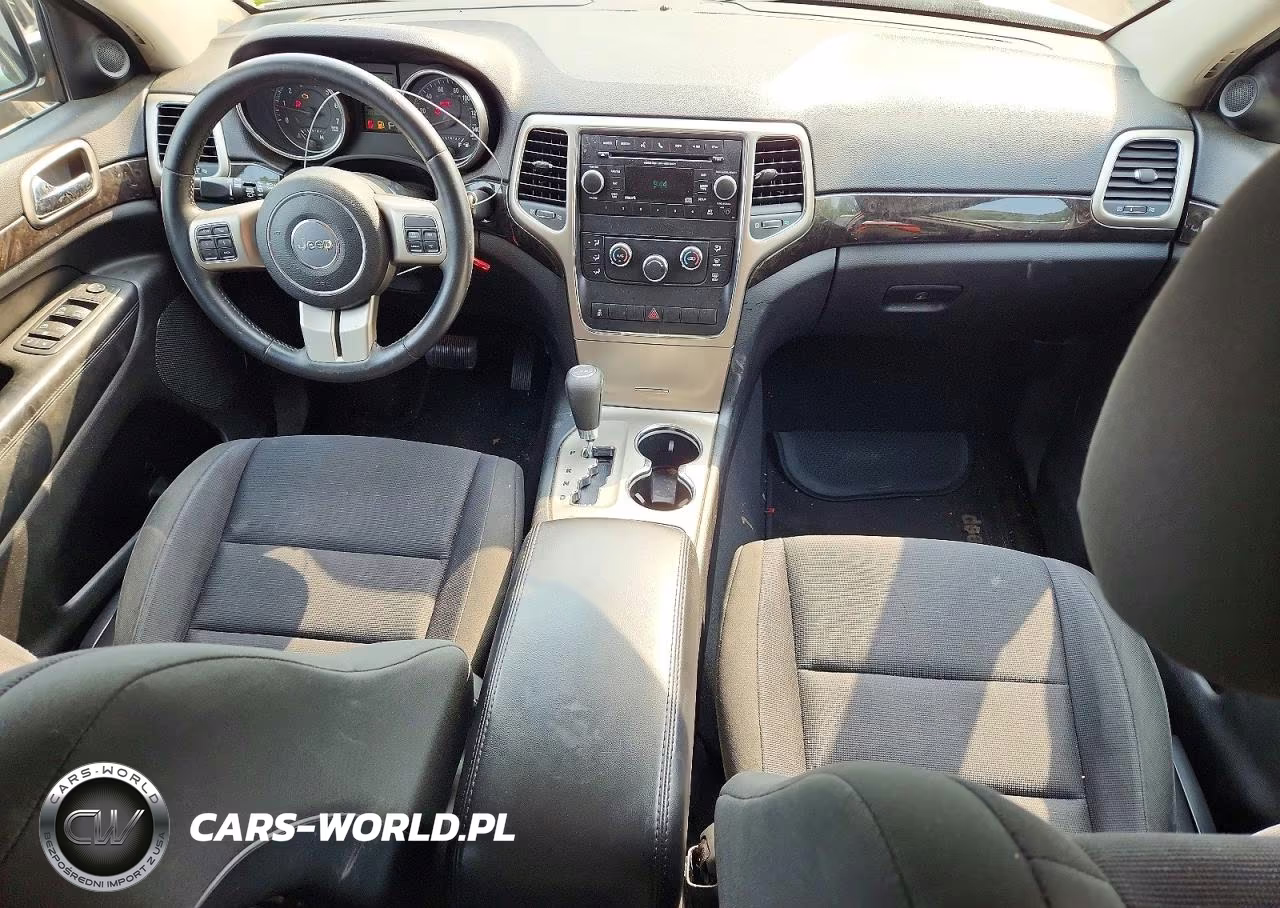 2012 Jeep Grand Cherokee Laredo VIN:1C4RJFAG7CC333267 - 8