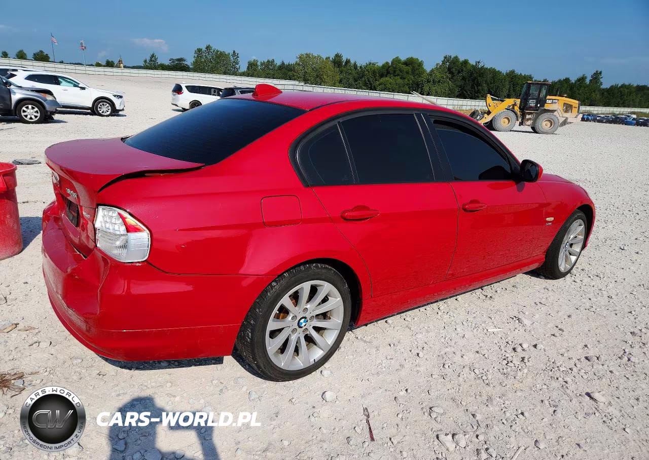 2011 BMW 328 Xi VIN:WBAPK7C5XBA464092 - 3