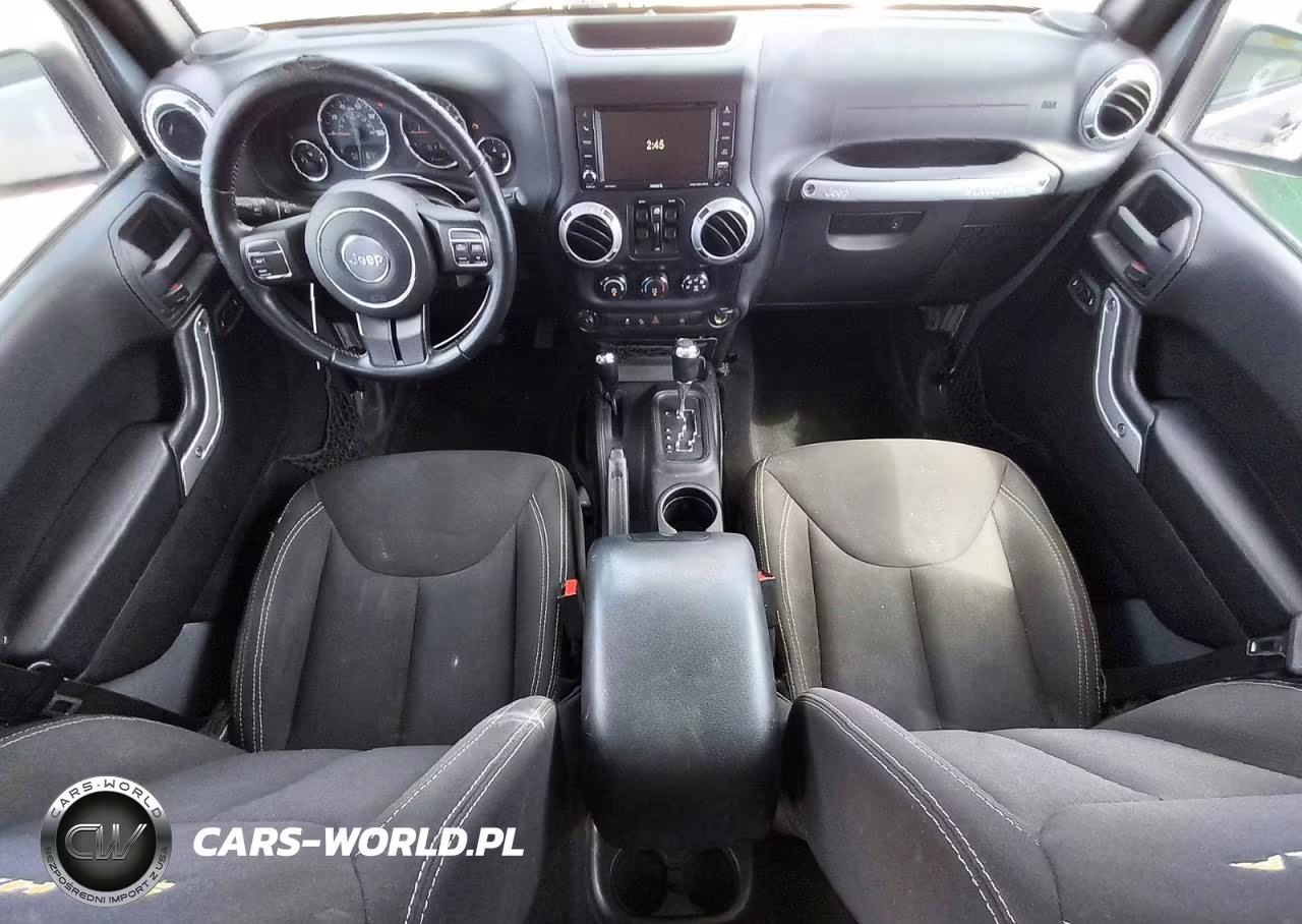 2015 Jeep Wrangler Unlimited Sahara VIN:1C4BJWEG9FL649981 - 8