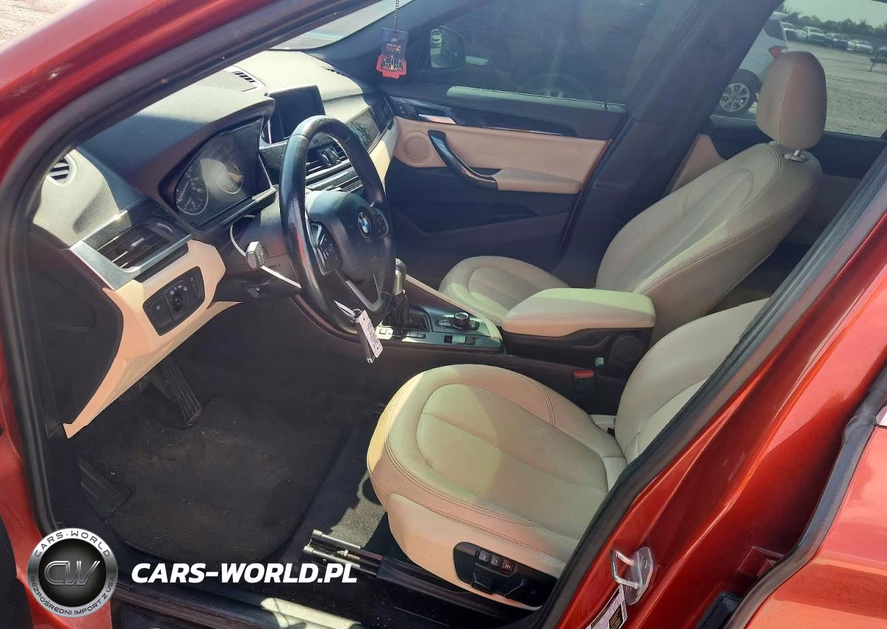 2018 BMW X1 Sdrive28I VIN:WBXHU7C3XJ5H45516 - 7