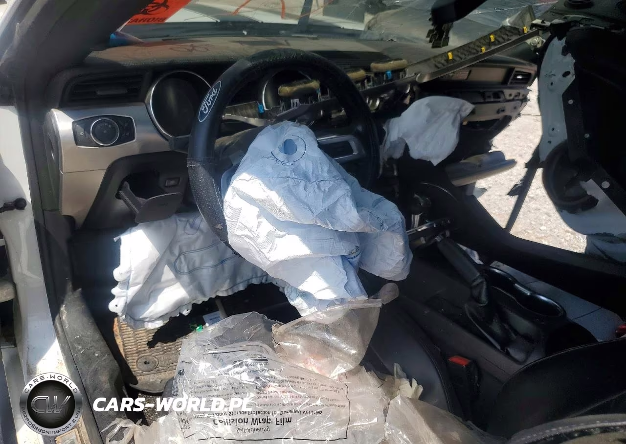 2020 Ford Mustang VIN:1FATP8UH9L5113580 - 8
