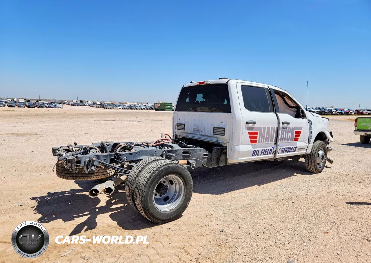 2025 Ford F350 Super Duty VIN:1FT8W3DT3SED23648 - 3