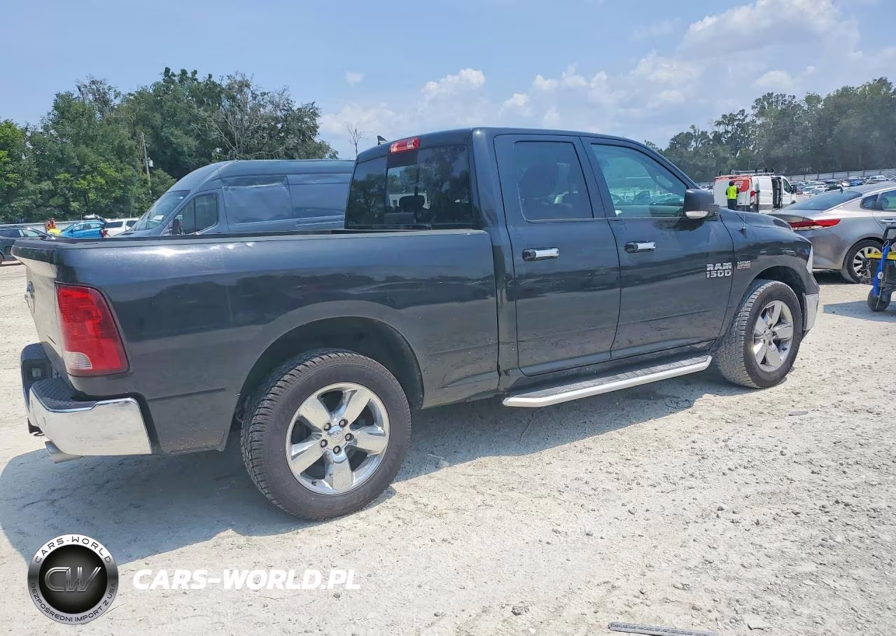 2018 Ram 1500 Slt VIN:1C6RR6GT1JS126879 - 3