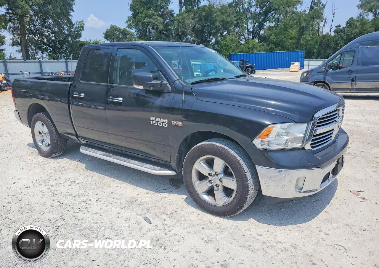 2018 Ram 1500 Slt VIN:1C6RR6GT1JS126879 - 4