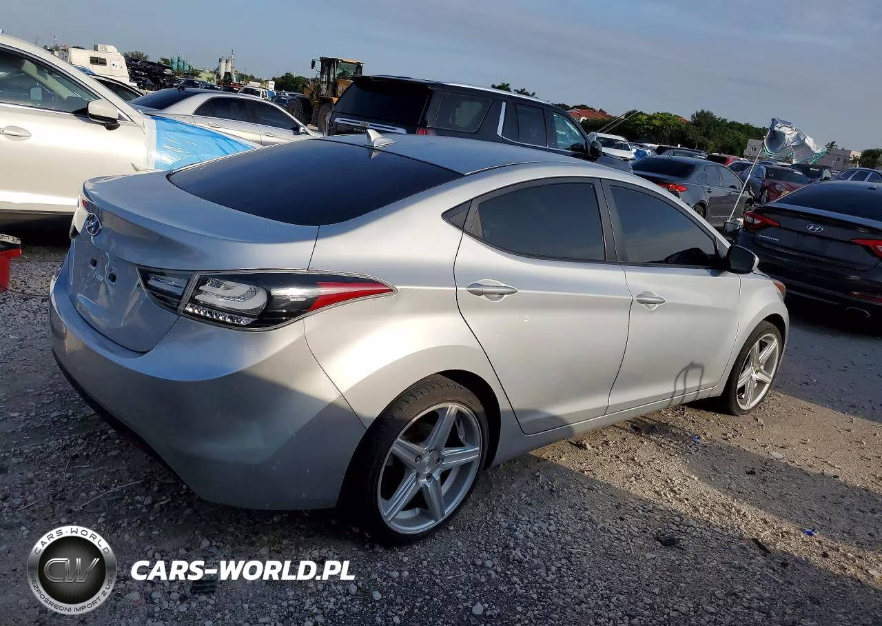 2011 Hyundai Elantra Gls VIN:5NPDH4AE0BH052231 - 3