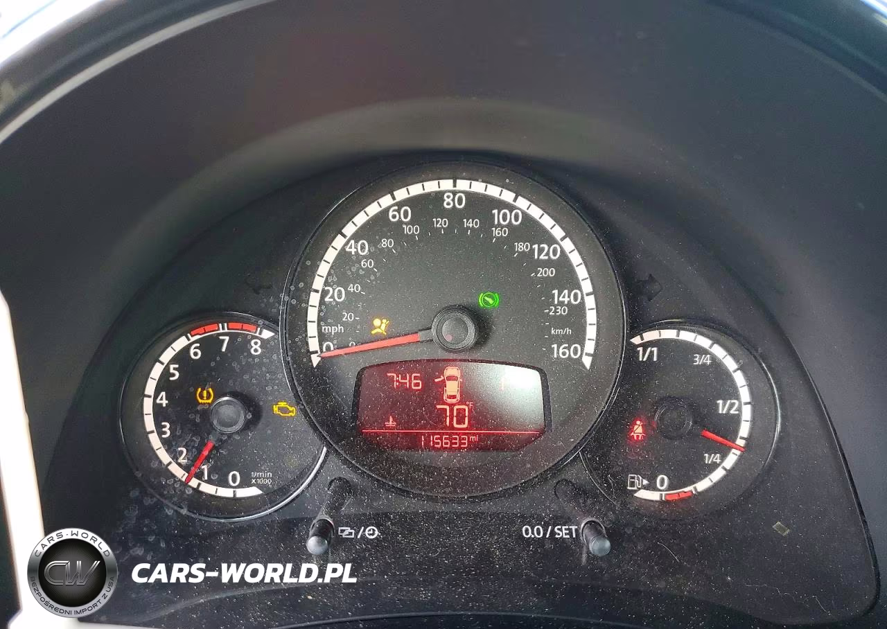2014 Volkswagen Beetle VIN:3VWF17AT0EM644804 - 9