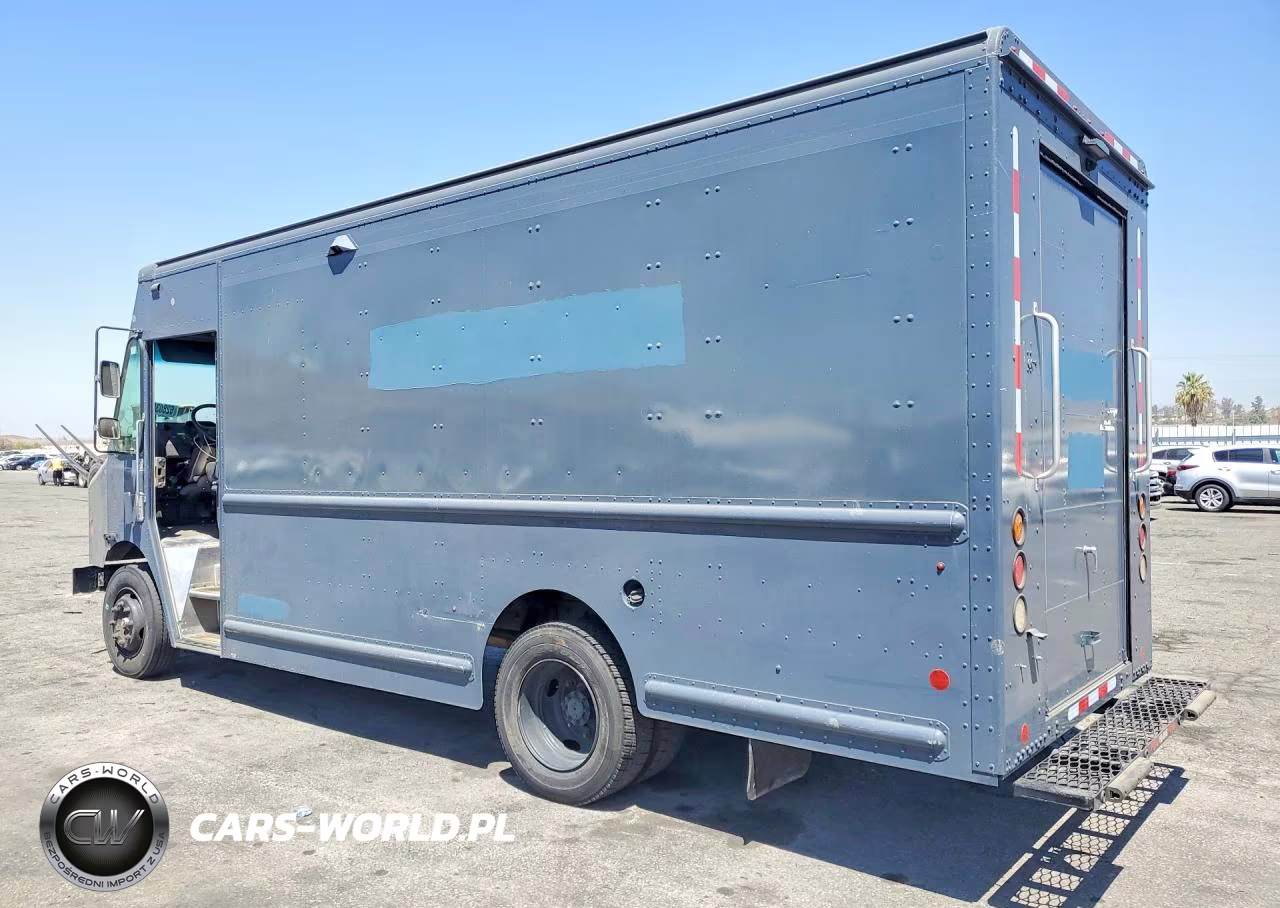 2021 Freightliner Chassis M Line Walk-In Van VIN:4UZAC2EA9MCMM9069 - 2