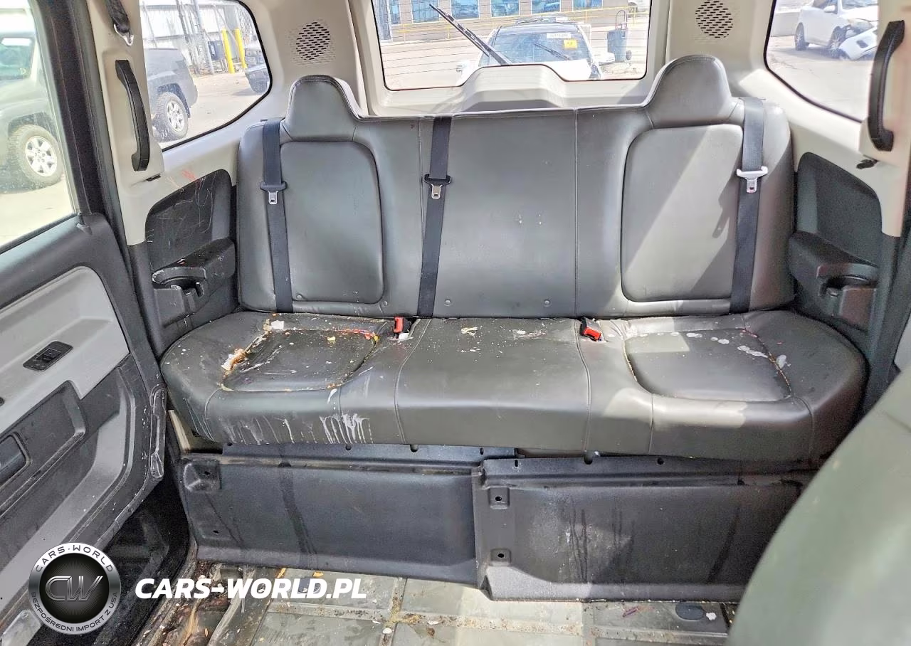 2012 The Vehicle Production Group Mv 1 VIN:523MF1A68CM100363 - 10