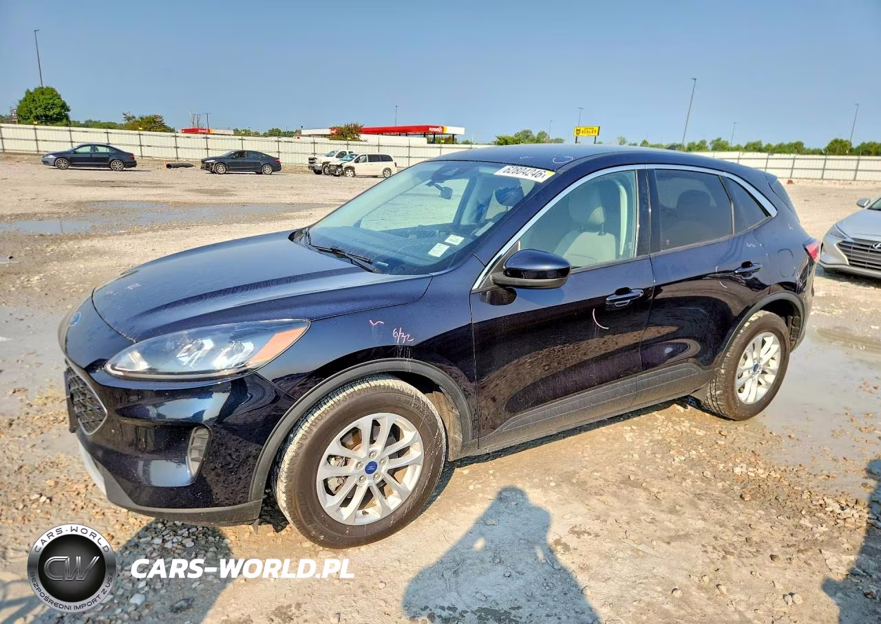 2021 Ford Escape Se VIN:1FMCU0BZ5MUA39609 - 1