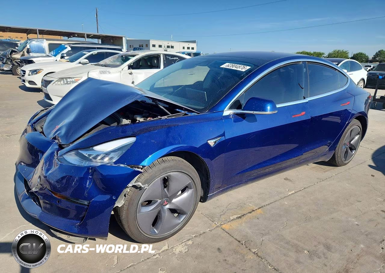 2018 Tesla Model 3 – zdjęcie 1 z 12