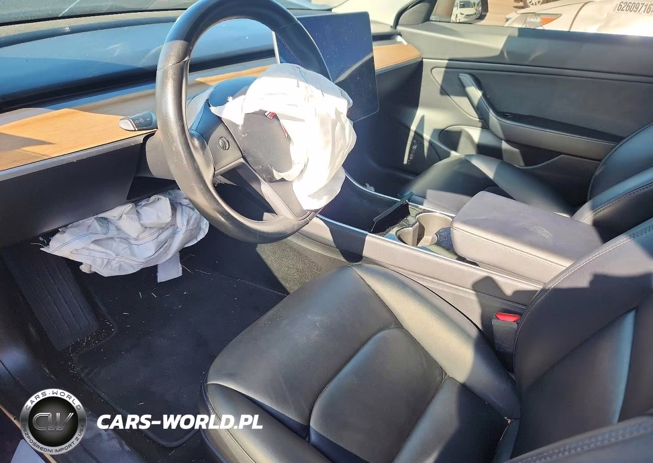 2018 Tesla Model 3 VIN:5YJ3E1EA9JF102597 - 8