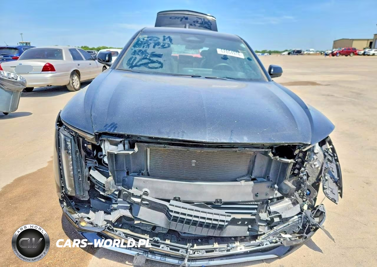 2024 Cadillac Lyriq Tech VIN:1GYKPMRK7RZ108702 - 5