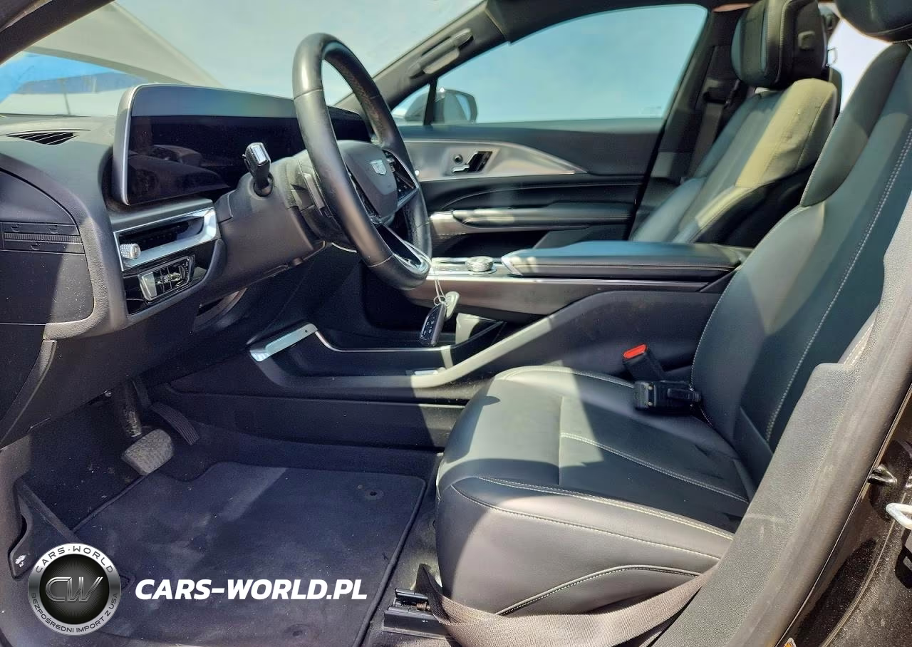 2024 Cadillac Lyriq Tech VIN:1GYKPMRK7RZ108702 - 7