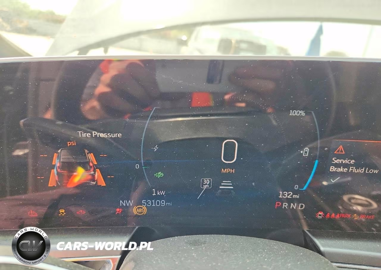 2024 Cadillac Lyriq Tech VIN:1GYKPMRK7RZ108702 - 9