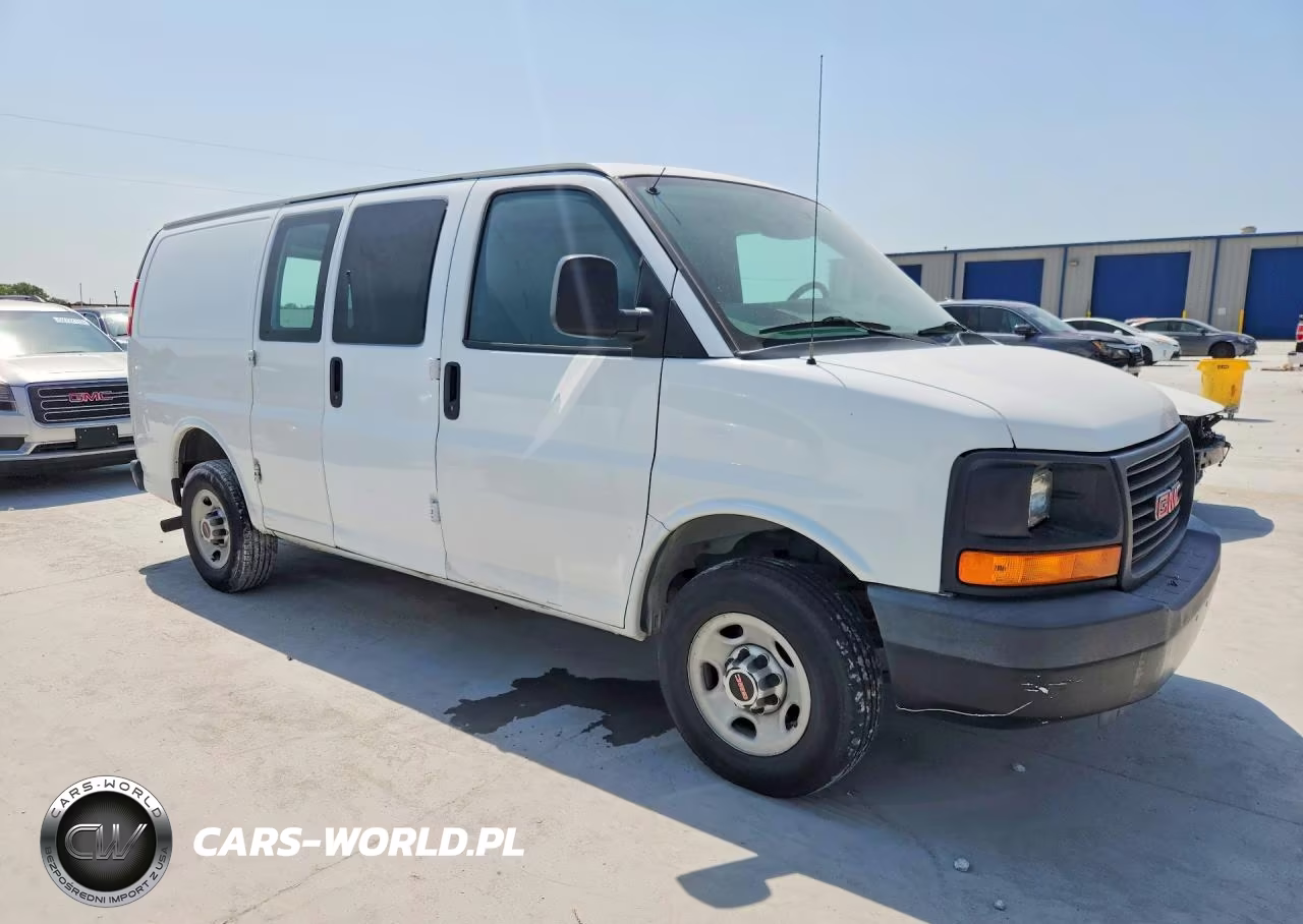 2015 GMC Savana G3500 VIN:1GTZ7TCB6F1138579 - 4