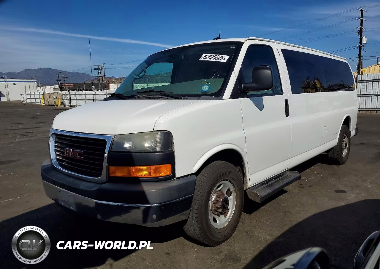 2013 GMC Savana G3500 Lt