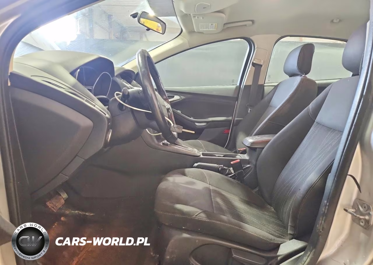 2018 Ford Focus Se VIN:1FADP3FE1JL320208 - 7