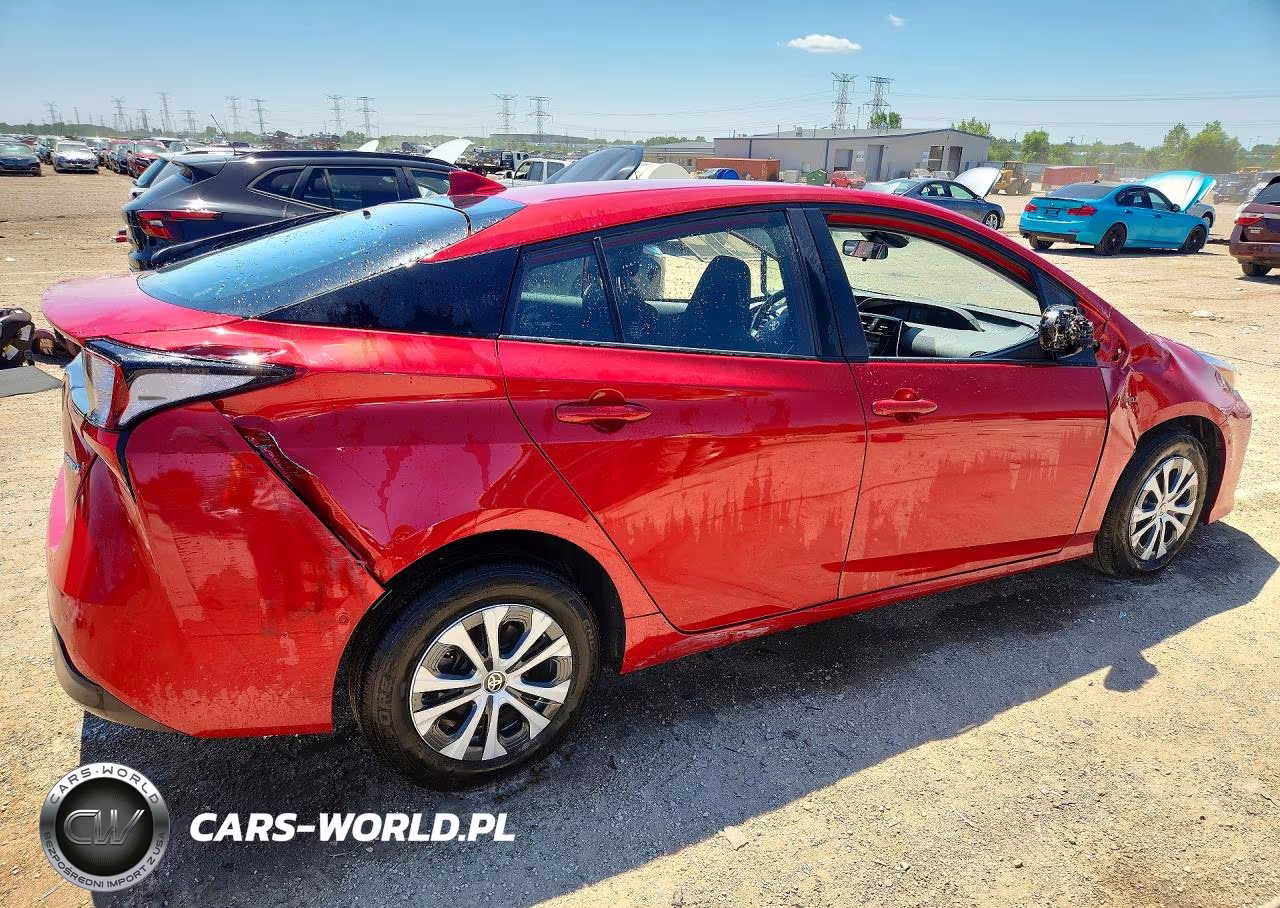 2019 Toyota Prius Le Awd-E VIN:JTDL9RFU9K3010979 - 3