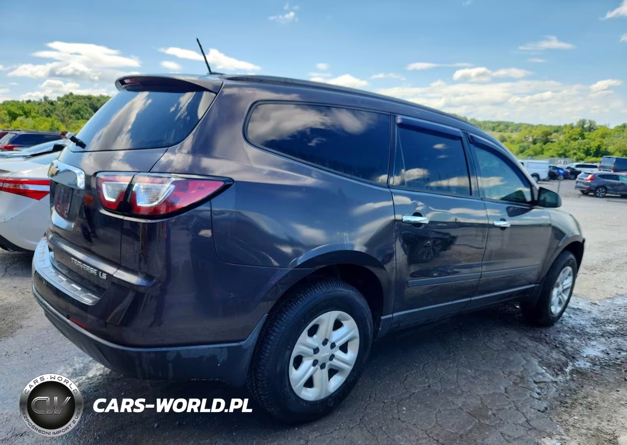 2016 Chevrolet Traverse Ls VIN:1GNKVFKD1GJ269505 - 3