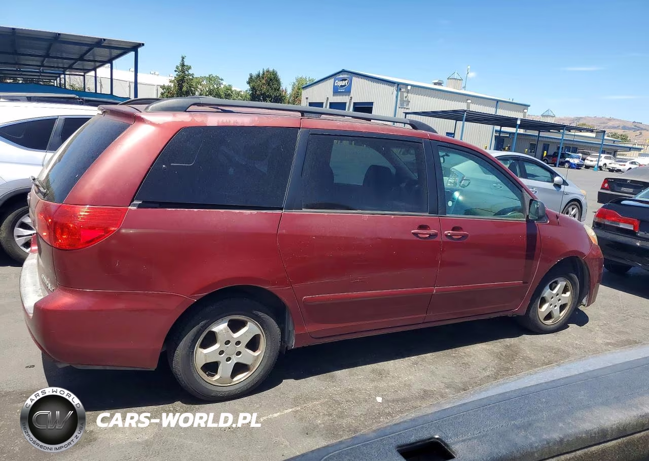 2009 Toyota Sienna Le 8-Passenger VIN:5TDZK23C49S283774 - 3