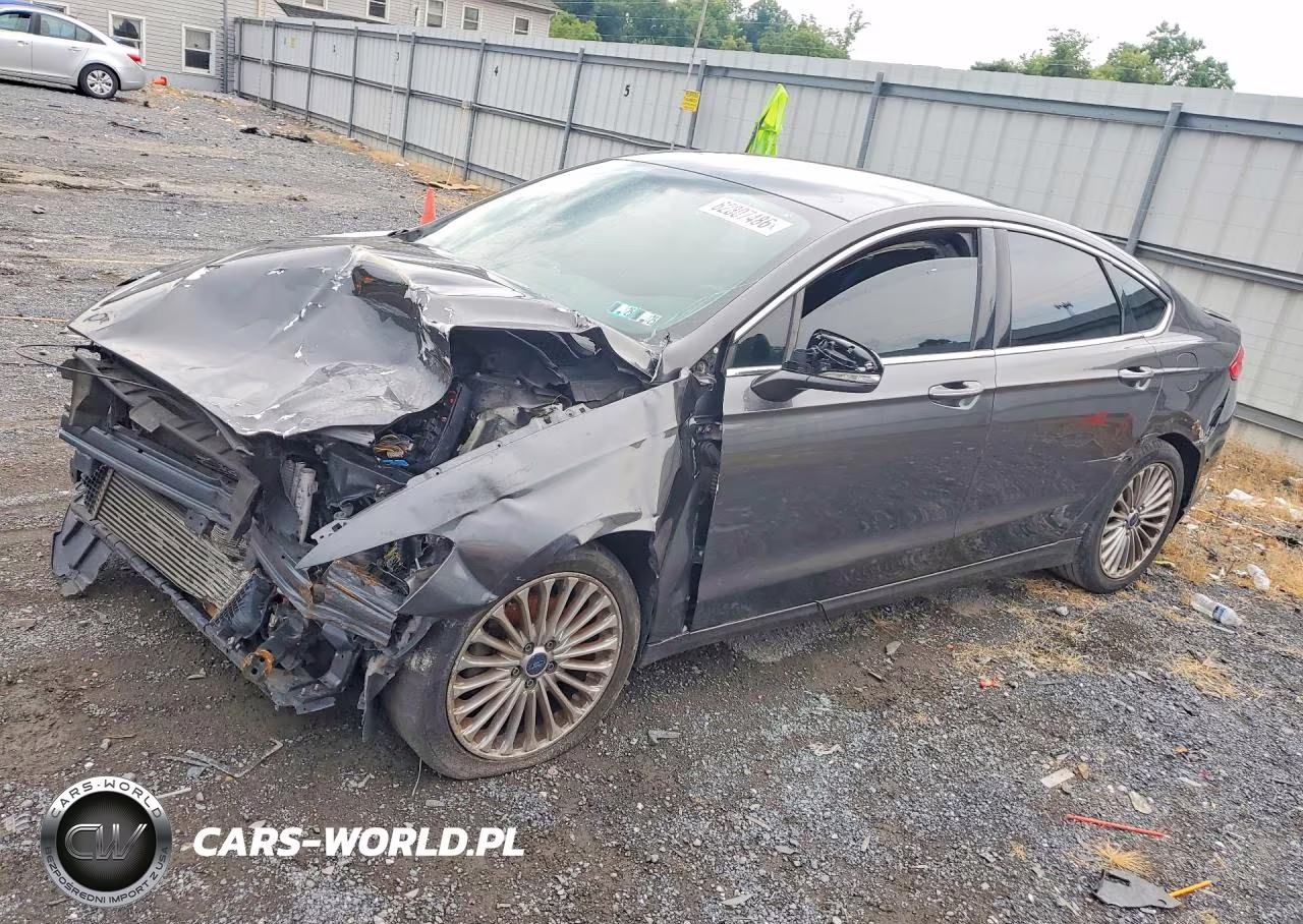 2016 Ford Fusion Titanium – zdjęcie 1 z 12