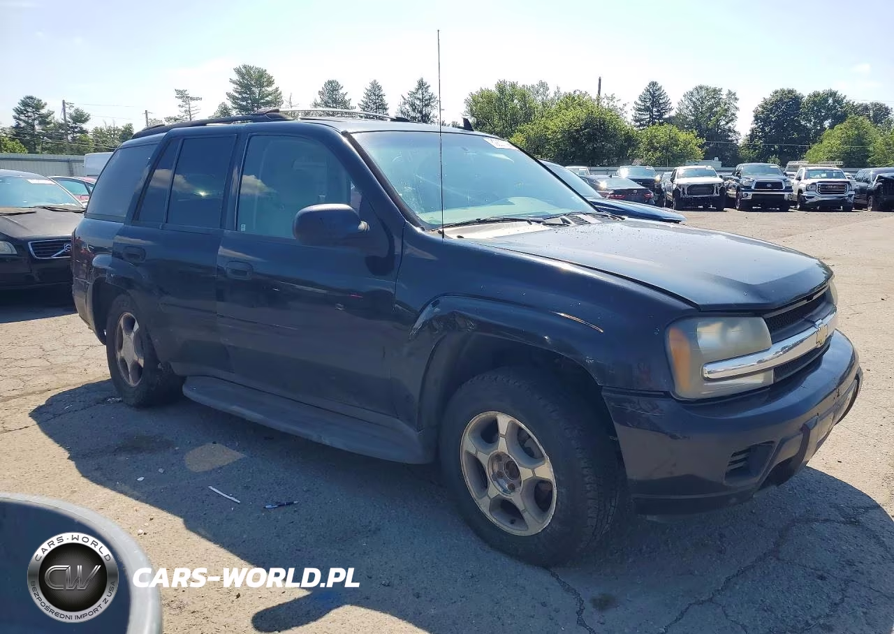 2007 Chevrolet Trailblazer Ls VIN:1GNDT13S572177046 - 4