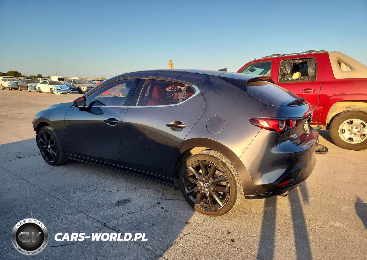 2022 Mazda 3 Premium VIN:JM1BPBML8N1515950 - 2