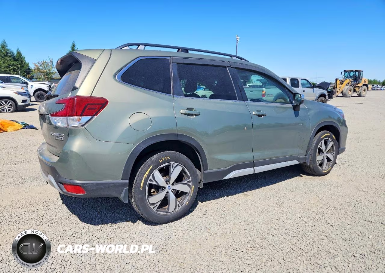 2020 Subaru Forester Touring VIN:JF2SKAXC9LH450312 - 3
