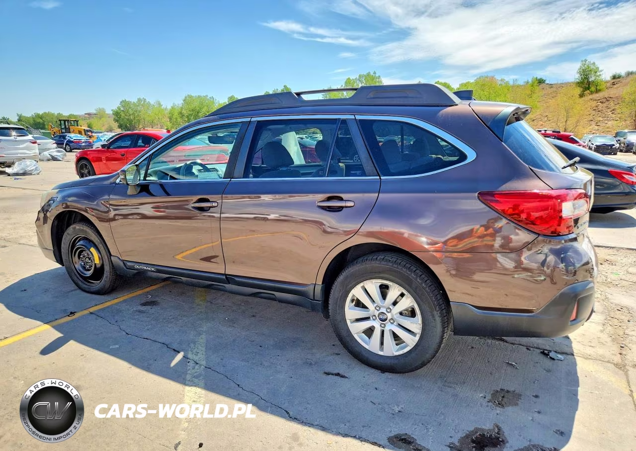 2019 Subaru Outback 2.5I Premium VIN:4S4BSAFC3K3375274 - 2