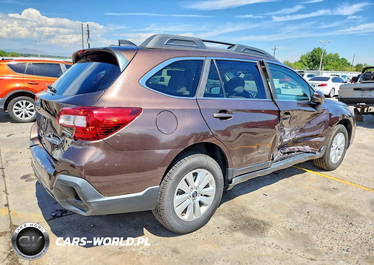 2019 Subaru Outback 2.5I Premium VIN:4S4BSAFC3K3375274 - 3