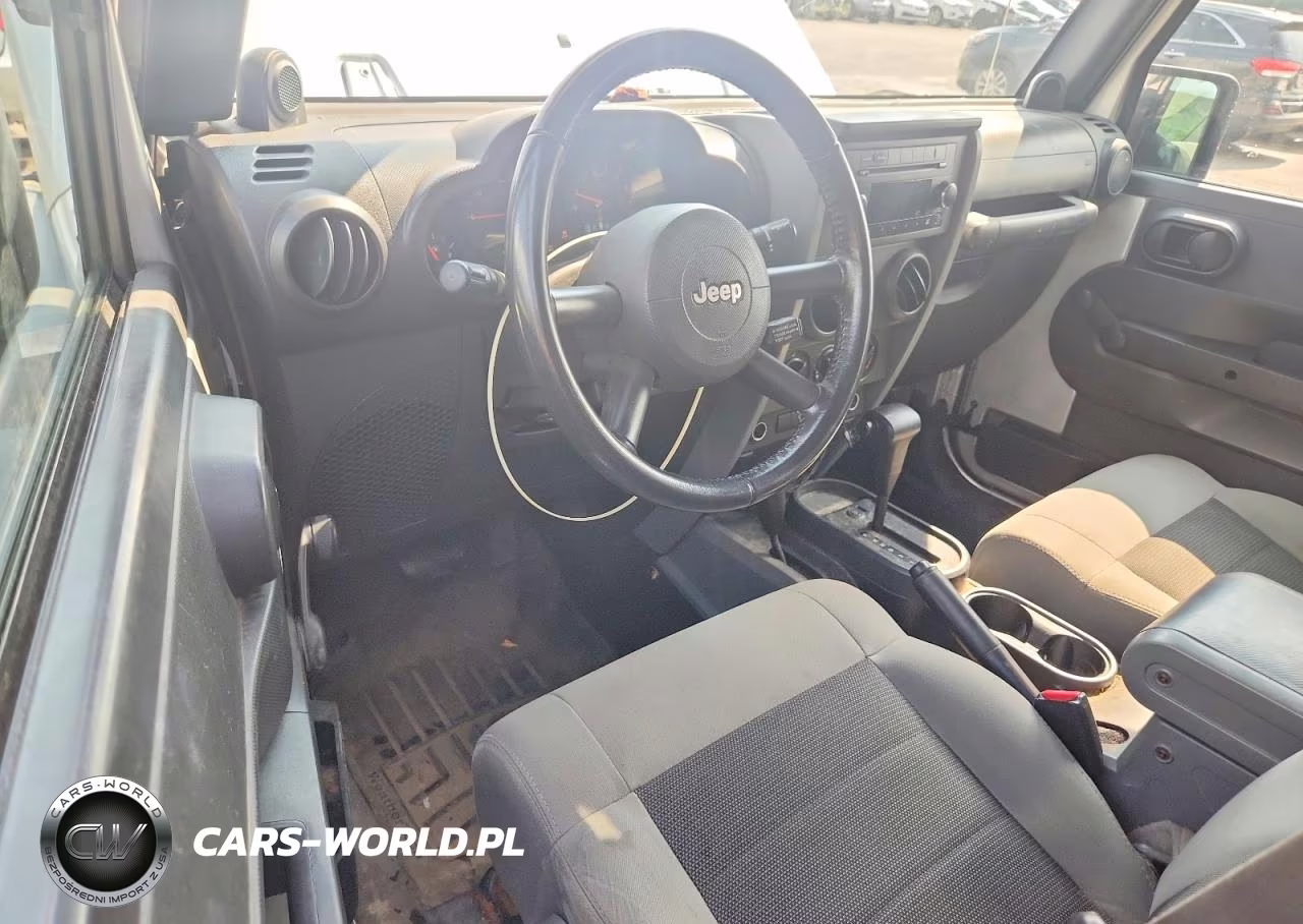 2009 Jeep Wrangler X VIN:1J4FA24139L727354 - 8