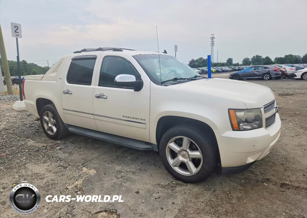 2011 Chevrolet Avalanche Ltz VIN:3GNTKGE34BG318714 - 4