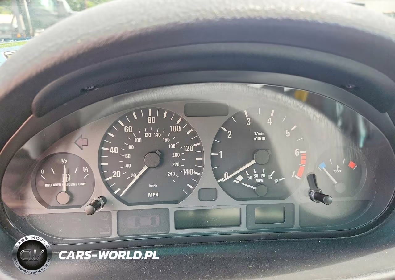 2003 BMW 325 I VIN:WBAEV33413KL84383 - 9