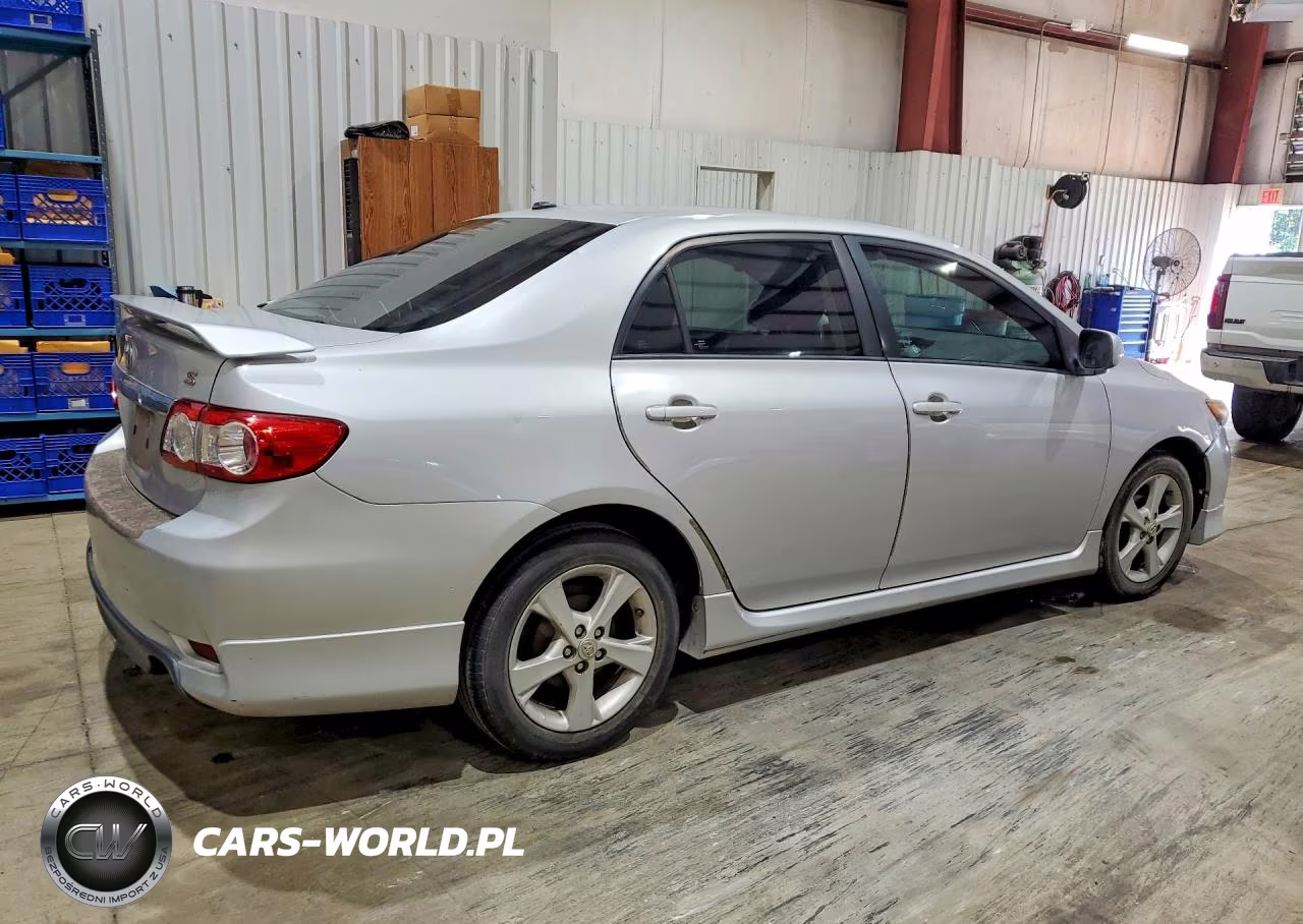 2011 Toyota Corolla S VIN:2T1BU4EE0BC733179 - 3