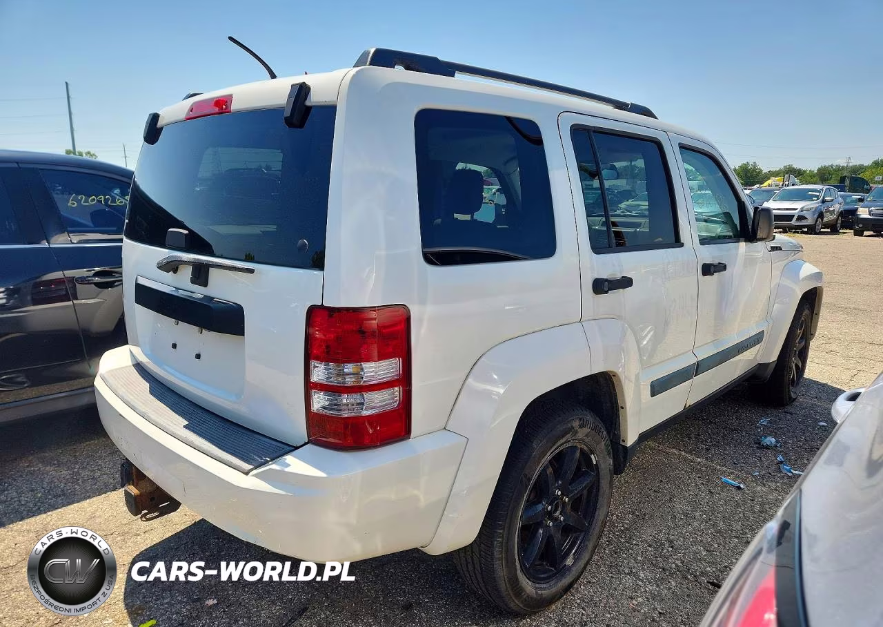 2008 Jeep Liberty Sport VIN:1J8GN28K28W194551 - 3