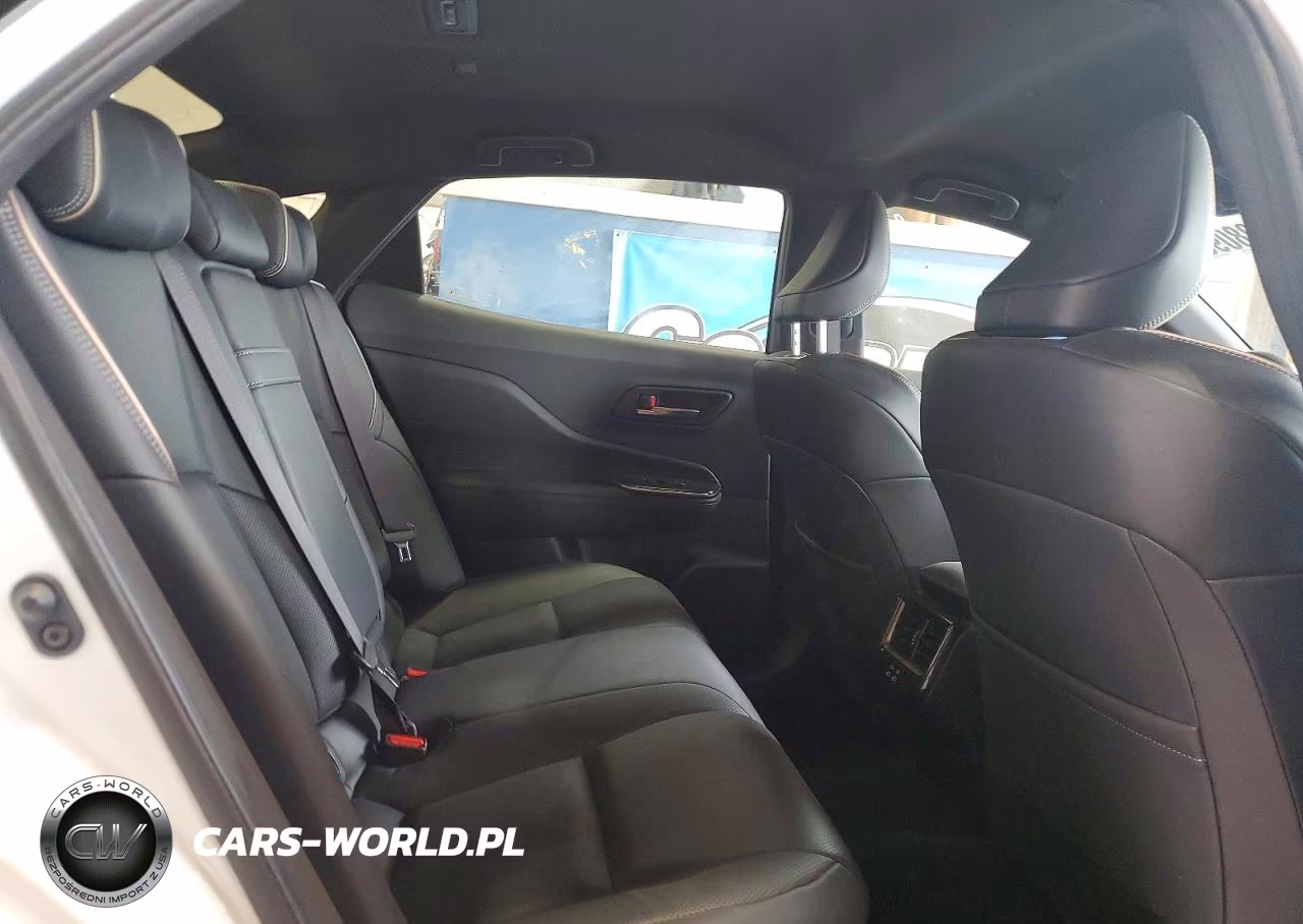 2026 Toyota Crown Xle VIN:JTDAAAAF8T3039416 - 10