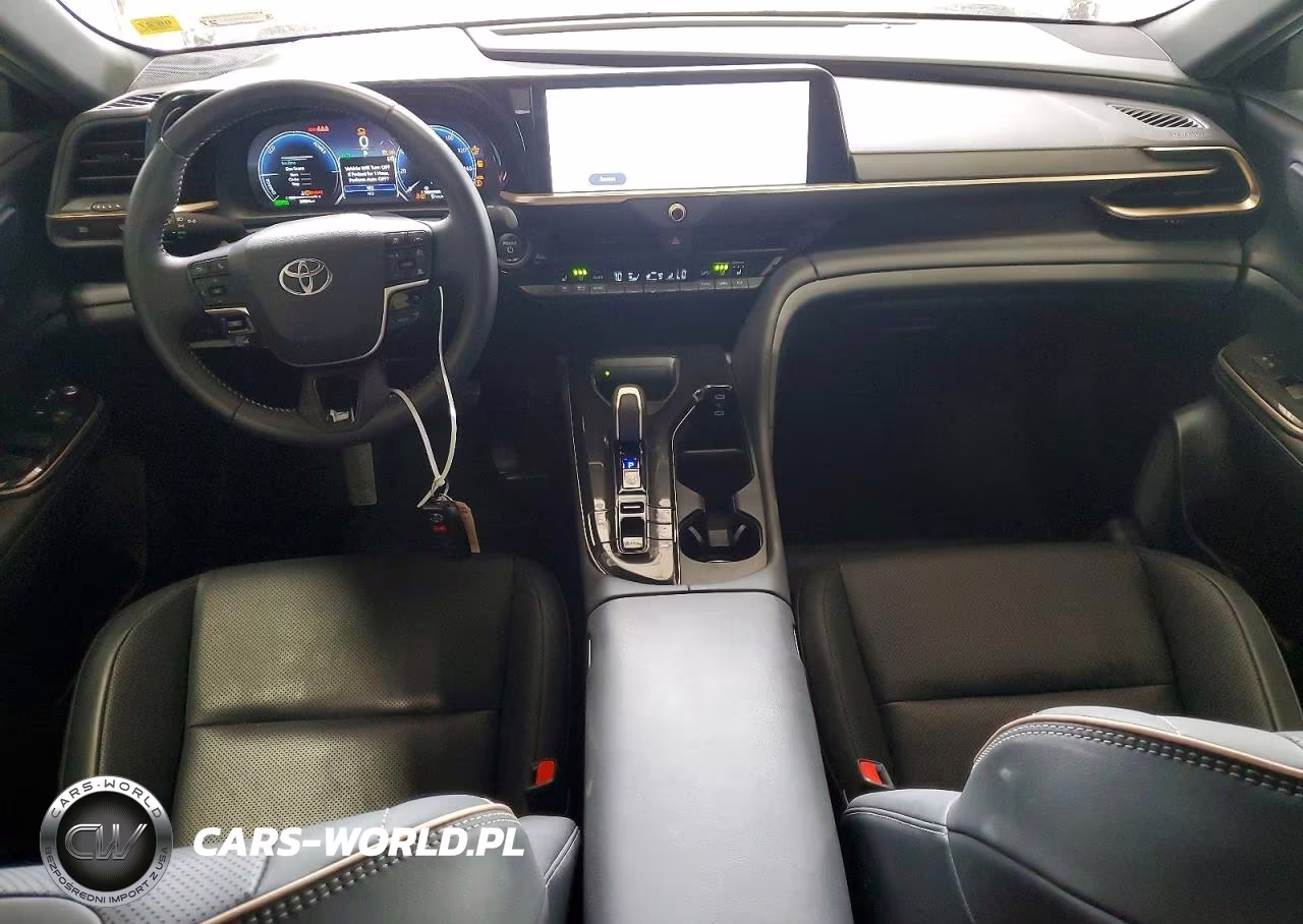 2026 Toyota Crown Xle VIN:JTDAAAAF8T3039416 - 8