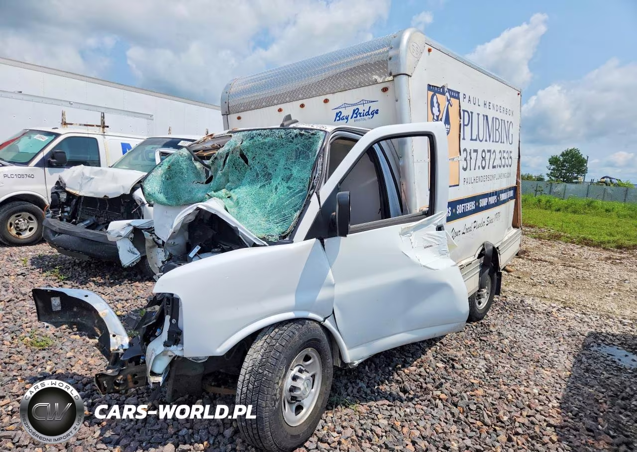 2021 Chevrolet Express Box Truck – zdjęcie 1 z 13