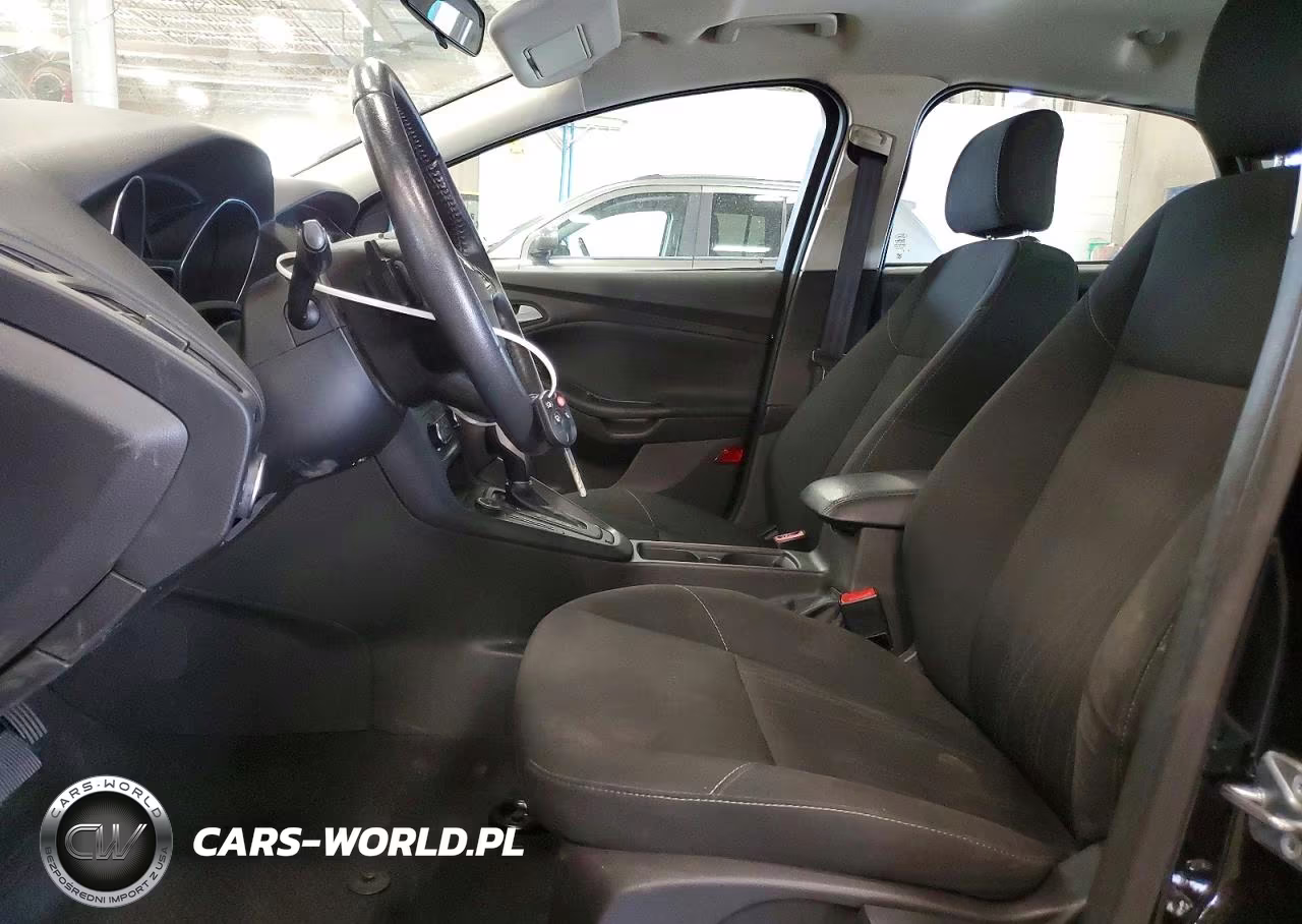 2016 Ford Focus Se VIN:1FADP3K21GL294004 - 7