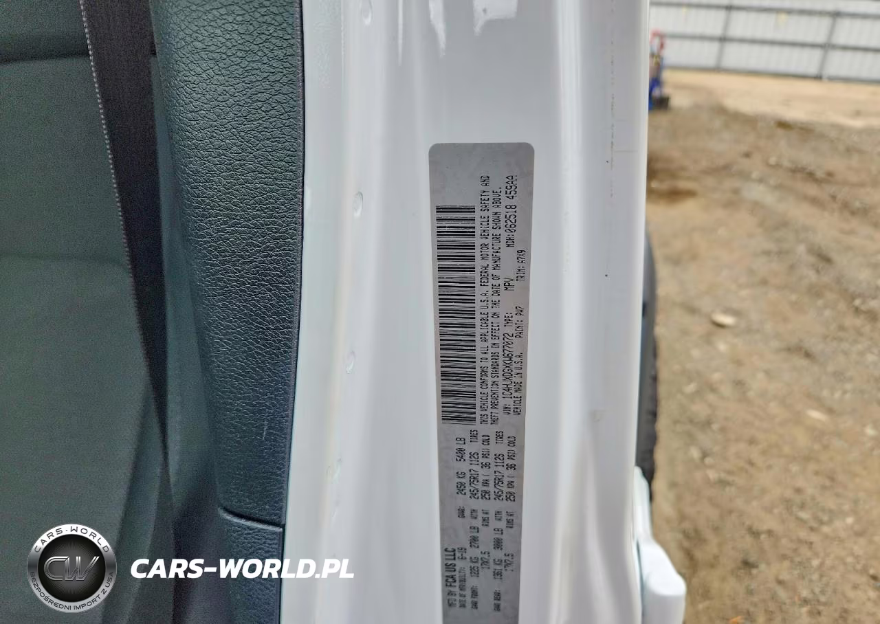 2019 Jeep Wrangler Unlimited Sport VIN:1C4HJXDGXKW677072 - 13