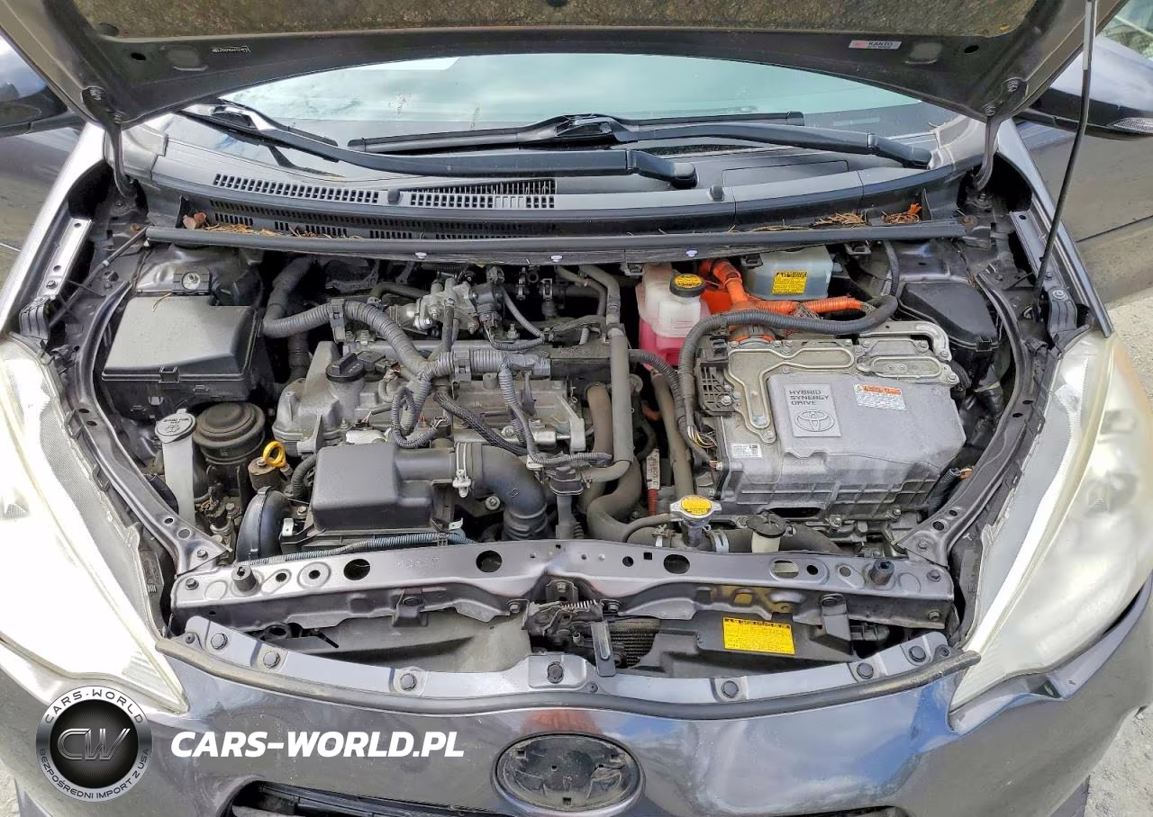 2012 Toyota Prius C Two VIN:JTDKDTB36C1514715 - 12