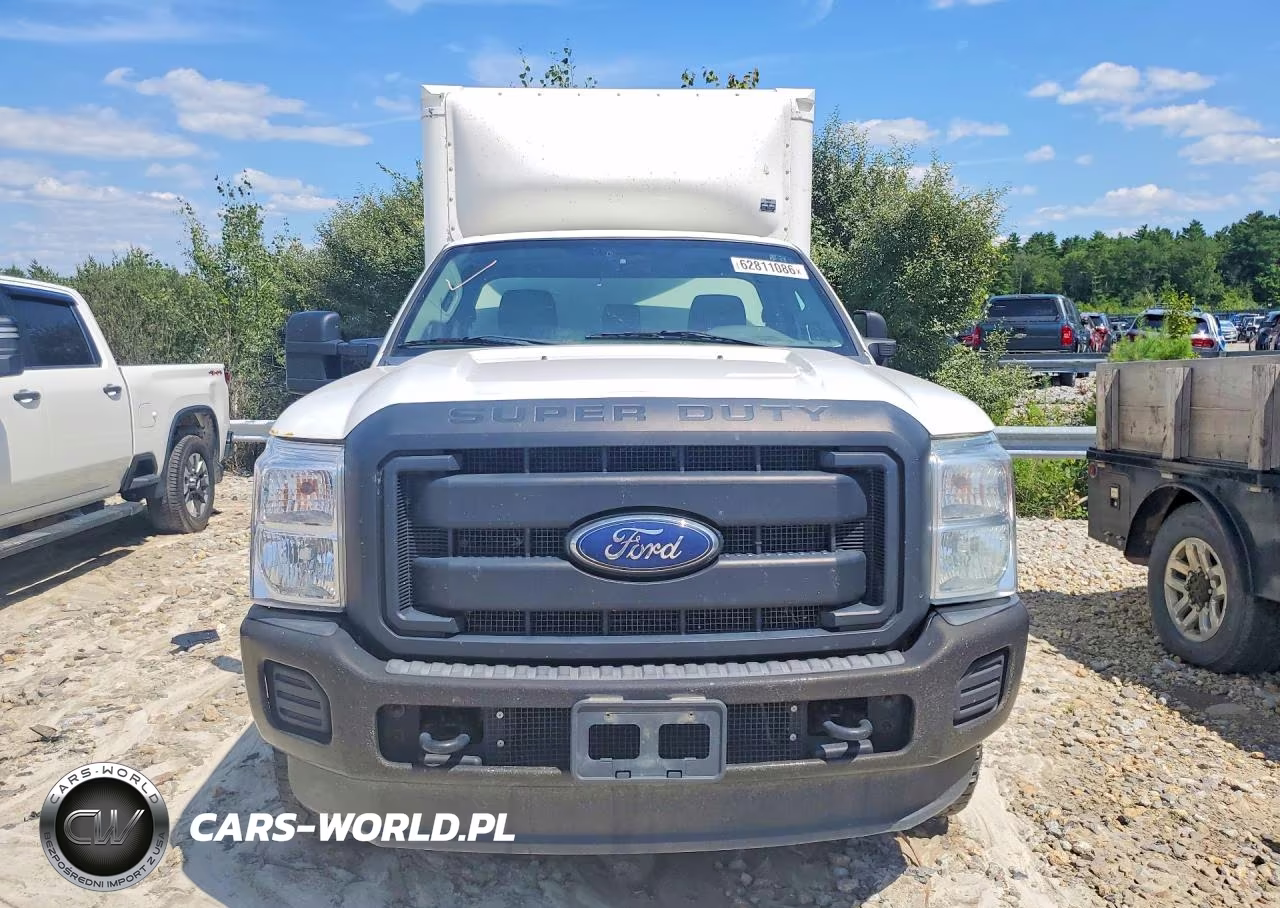 2015 Ford F250 Super Duty Box Truck VIN:1FDBF2B60FED21564 - 5