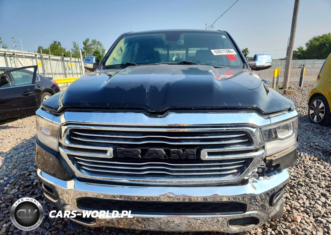2019 Ram 1500 Laramie VIN:1C6SRFJT5KN536708 - 5