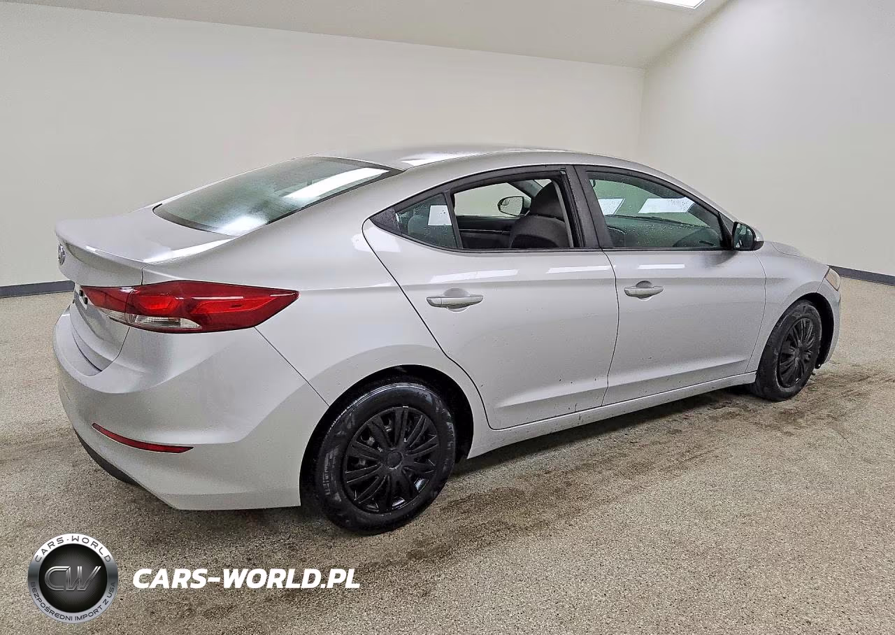 2018 Hyundai Elantra Se VIN:5NPD74LF2JH275863 - 3